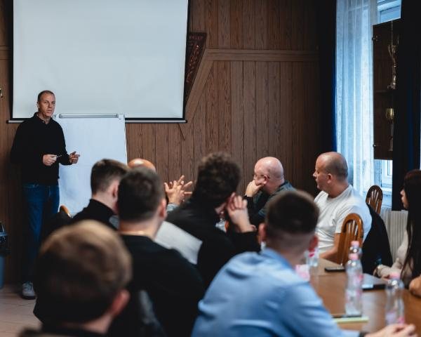 Advanced Video Analysis in Football: Mastering Technology, Data and Tactical Analysis