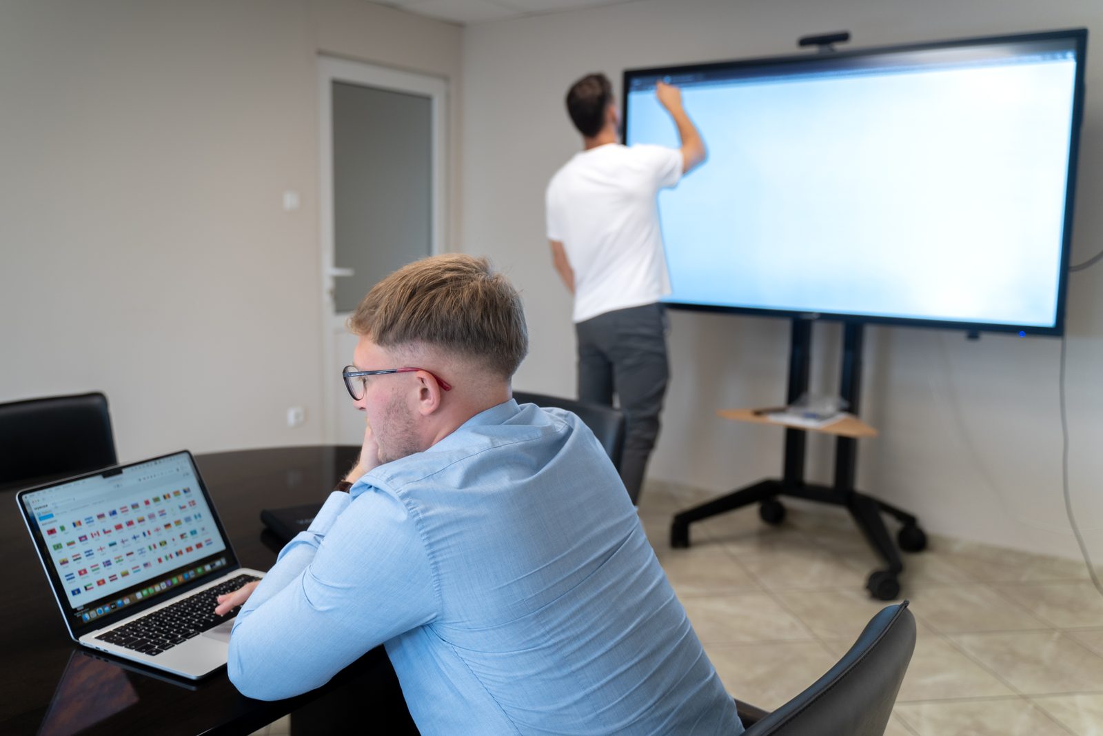 Joint analysis on the big screen